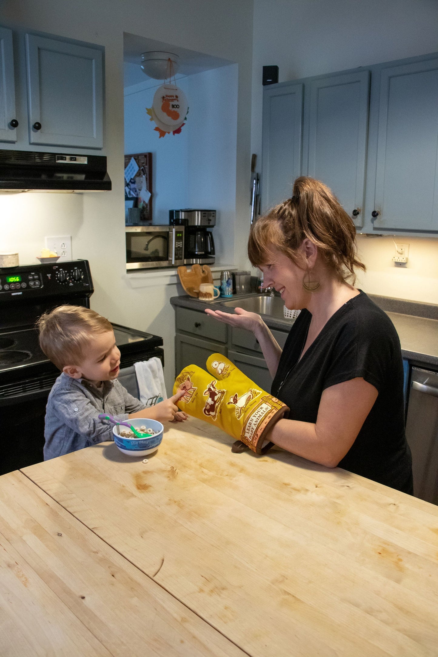 Last Call! Learn Your Baby Animals Oven Mitt with Animal Design |