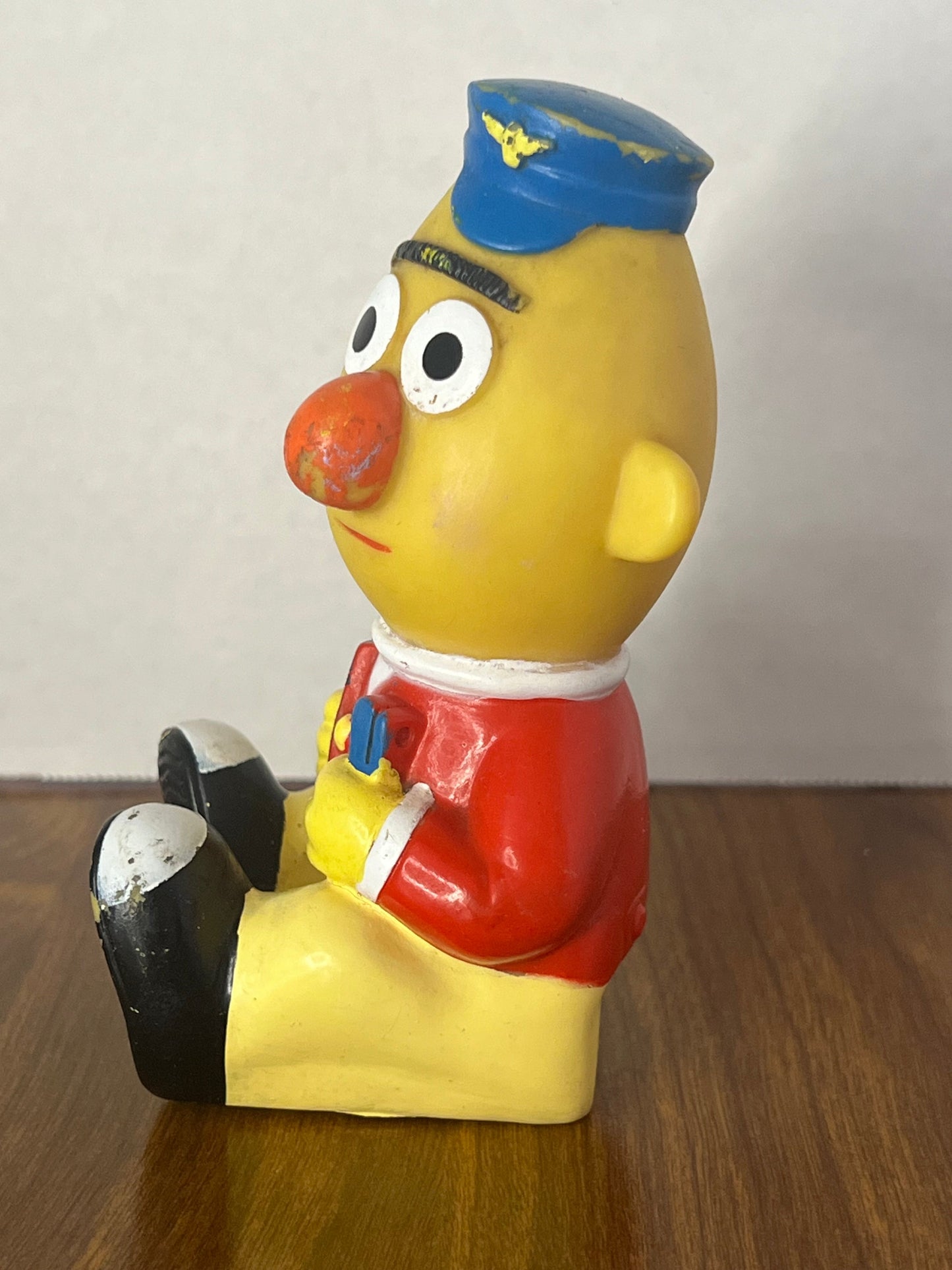 Sesame Street Big Bird's Wind Up Train Bert - 1989 Muppet, Inc.